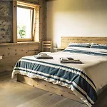 Casa Ekharle - 3*