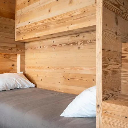 Casa Ekharle - 게스트하우스 3*