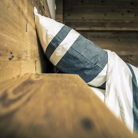 ゲストハウス Casa Ekharle - 3*